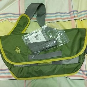New Timbuk2 Catapult Sling messenger bag